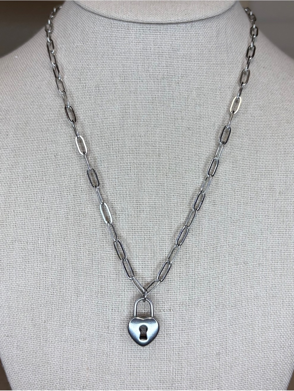 Stainless Steel Paperclip Chain Necklace with Heart Padlock Pendant